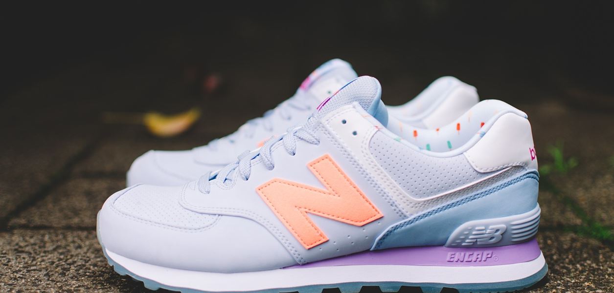 С какво да съчетаем дамските обувки New Balance?