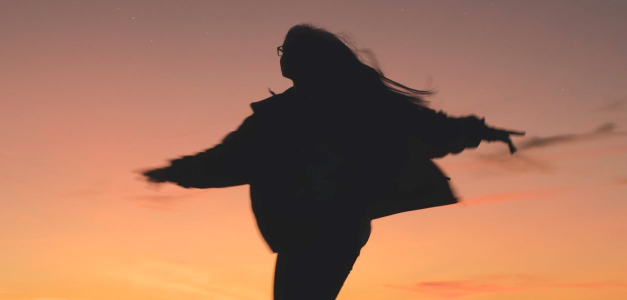 Розовата Суперлуна носи промени за тези две зодии