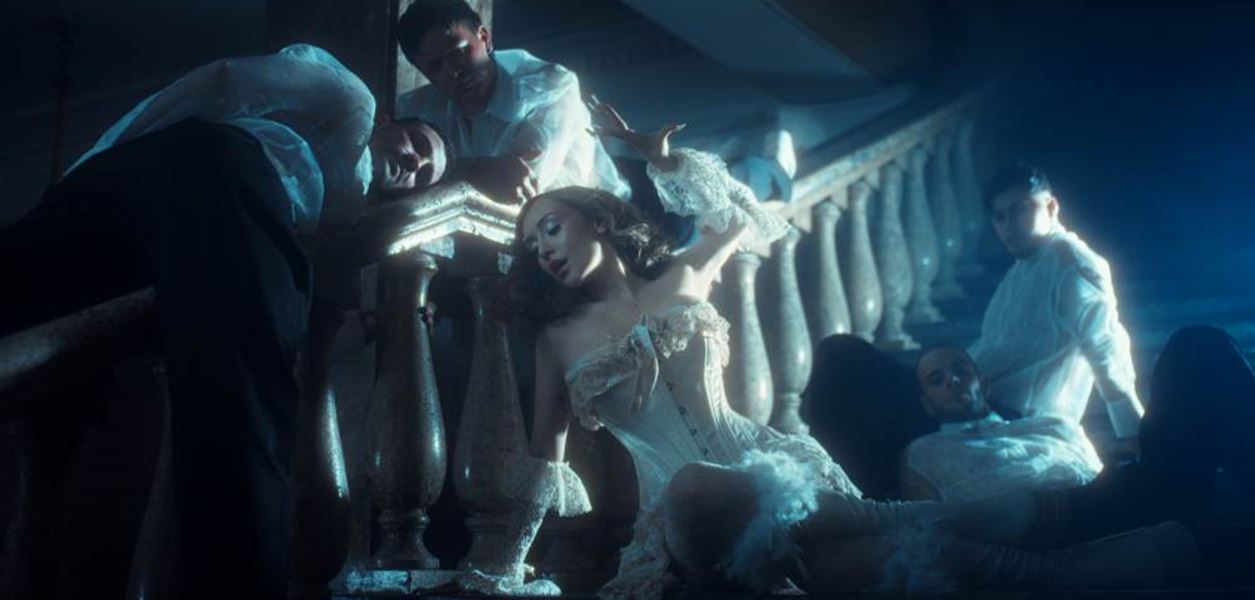 Дара Екимова възпява лекотата на живота