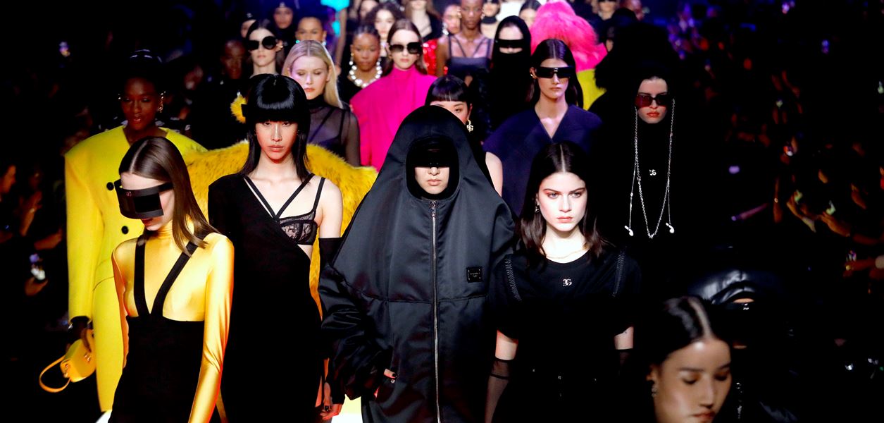 Dolce &amp; Gabbana пренесоха метавселената в Милано