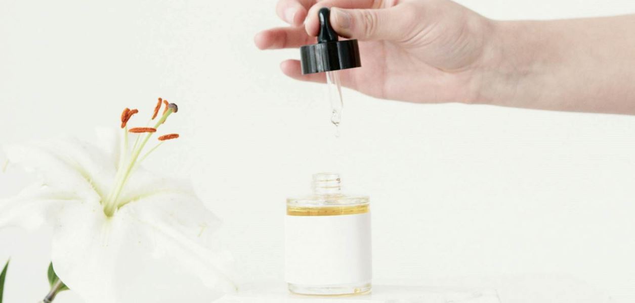 Може ли да се комбинират ретинол и ниацинамид?