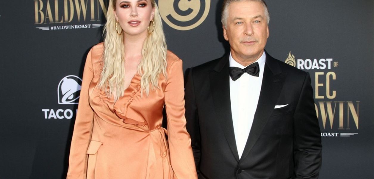 Ким Бейсинджър и Алек Болдуин станаха баба и дядо