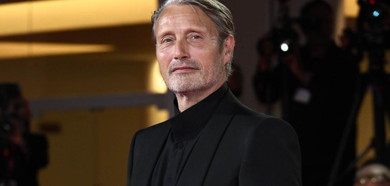 Мадс Микелсен показа съпругата си