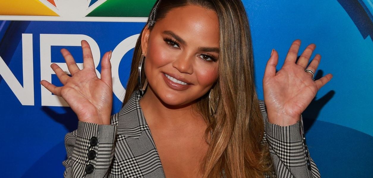 Криси Тейгън и поредният огромен Twitter скандал