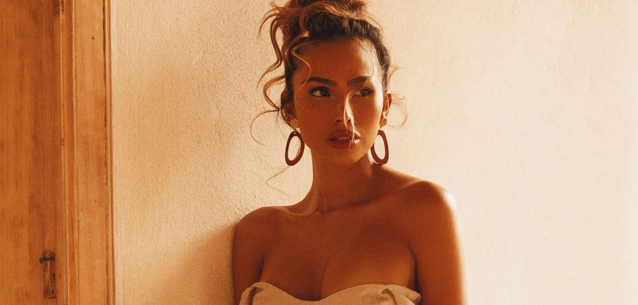 Моля, погледнете Aixa Pena Rojas