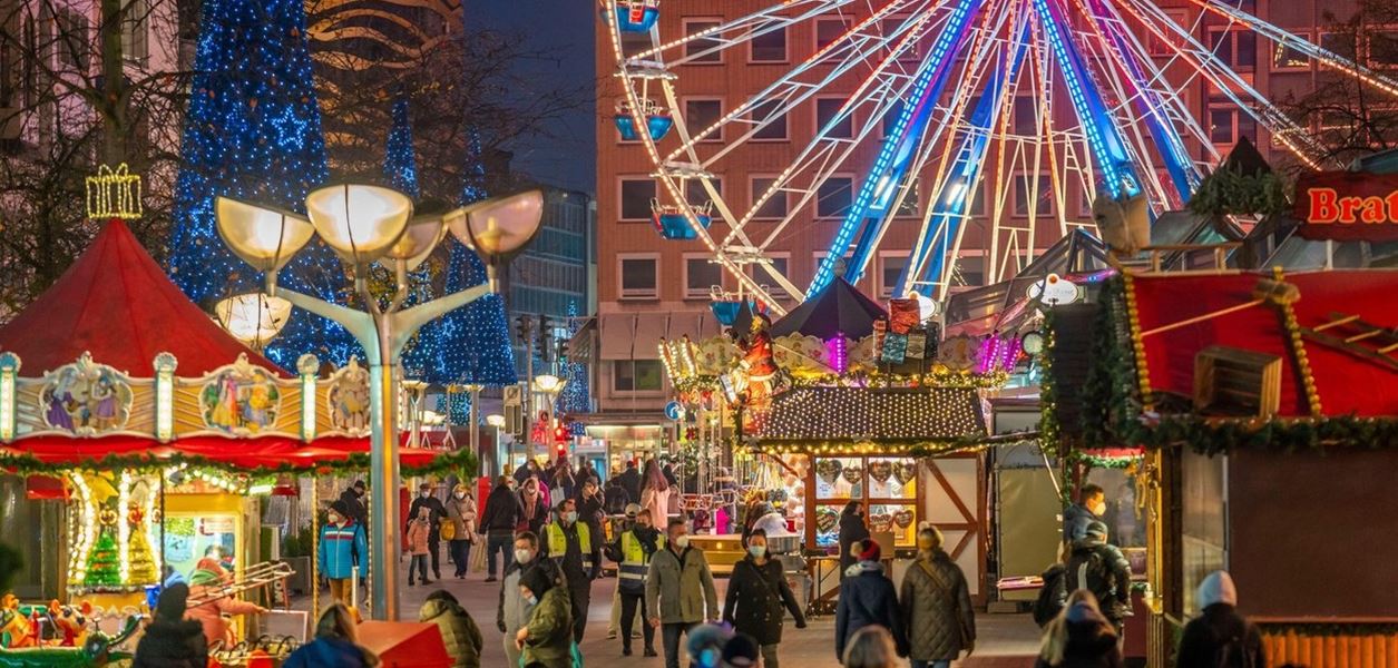 Вижте най-красивата коледна украса по света