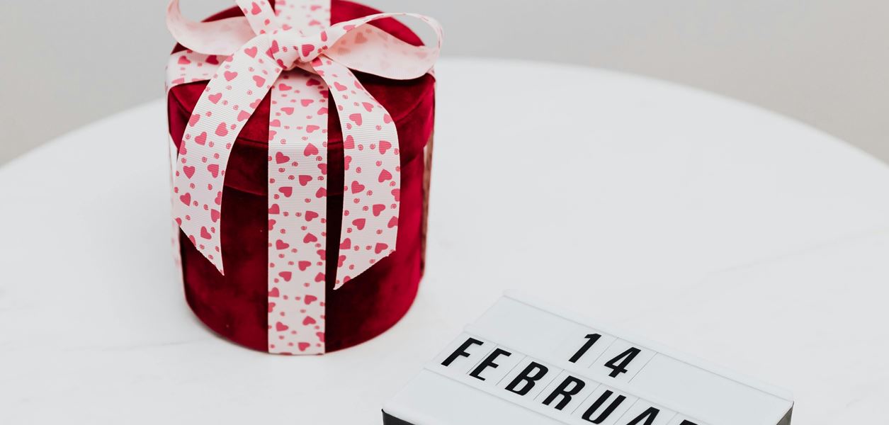 Подаръците за Свети Валентин, които ще накарат всеки да се влюби във вас