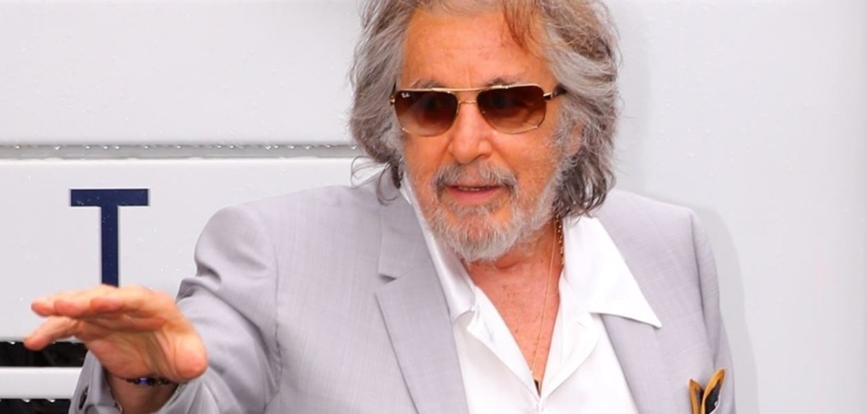 Ал Пачино иска пълно попечителство над новородения си син