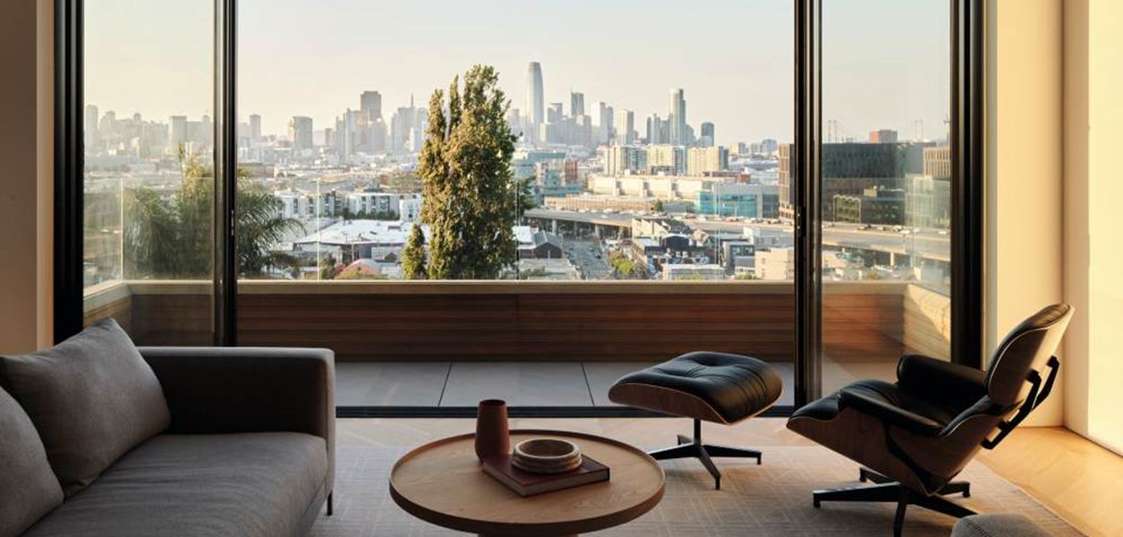 Къщата на светлината &amp; сянката