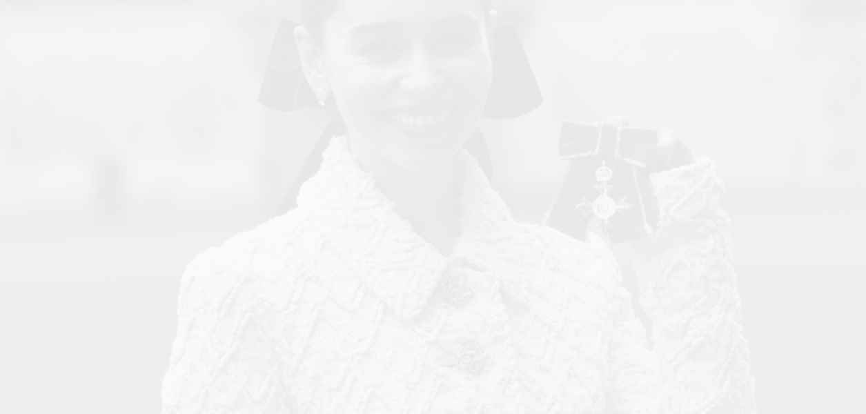 Емилия Кларк получи Ордена на Британската империя