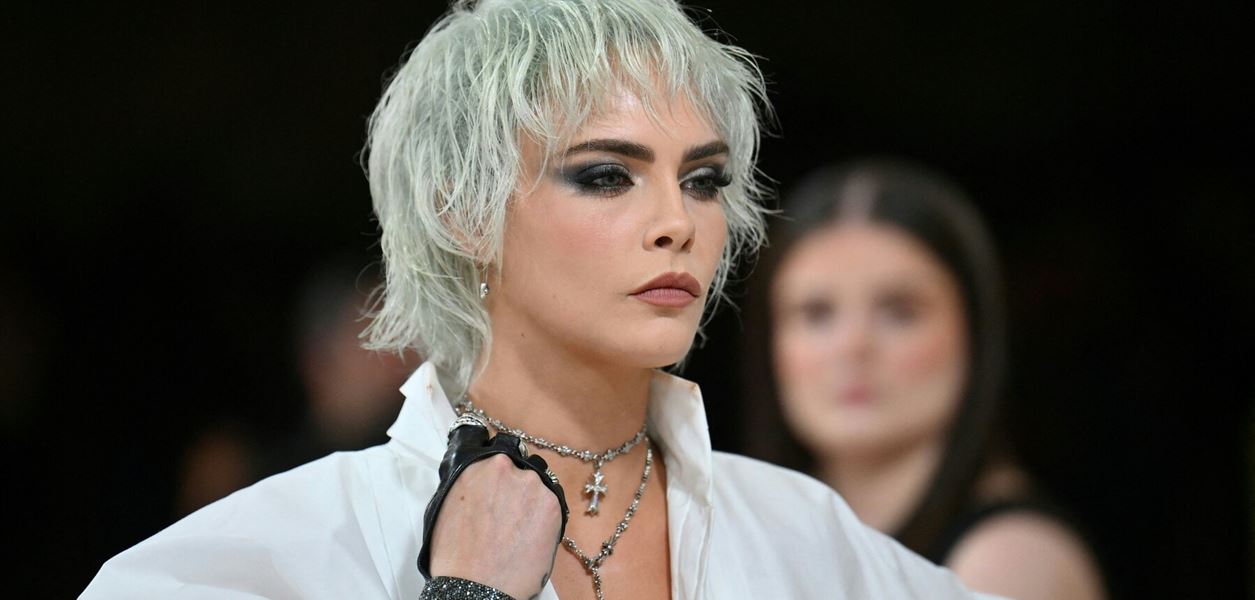 Кара Делевин се разплака за Карл Лагерфелд