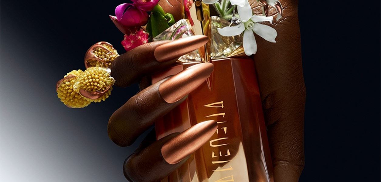 Цветна феерия от новия Alien на Mugler