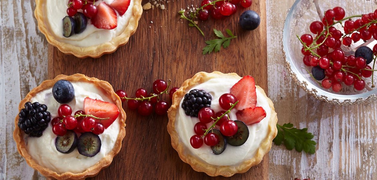Домашни тарталети с маскарпоне и плодове