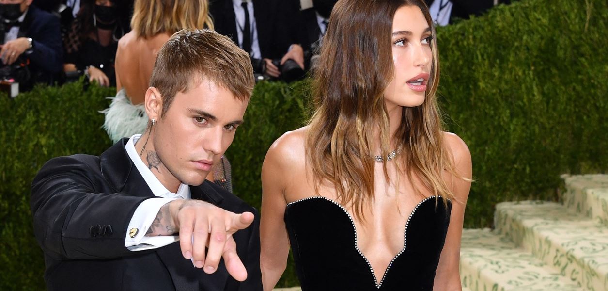 Хейли и Джъстин Бийбър са неразделни