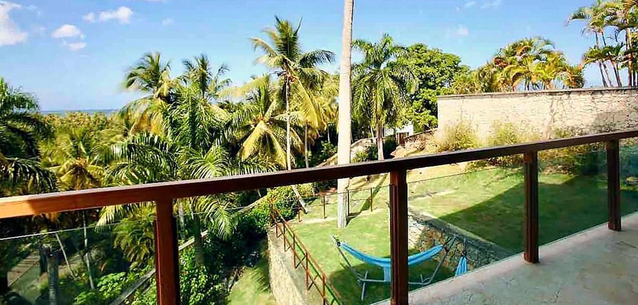 Offset изненада Карди Би с имение за рождения й ден