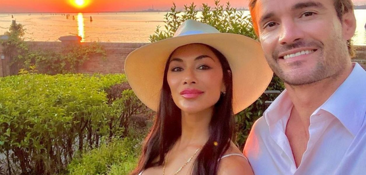 Никол Шерцингер се сгоди