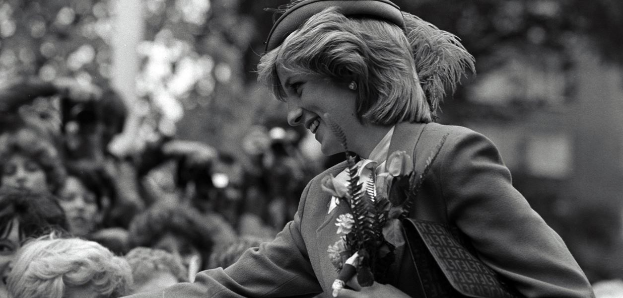 Животът на принцеса Даяна: Златна клетка или сбъдната мечта?