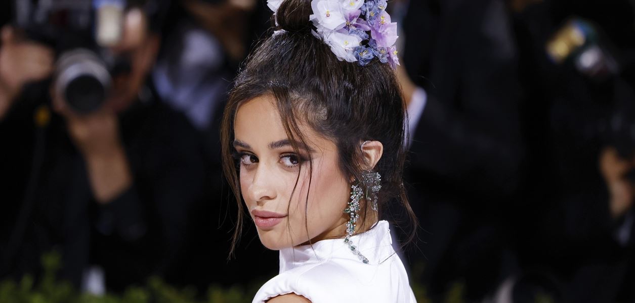 Старо видео на Камила Кабейо стана viral, тя отвърна на подигравките с хумор