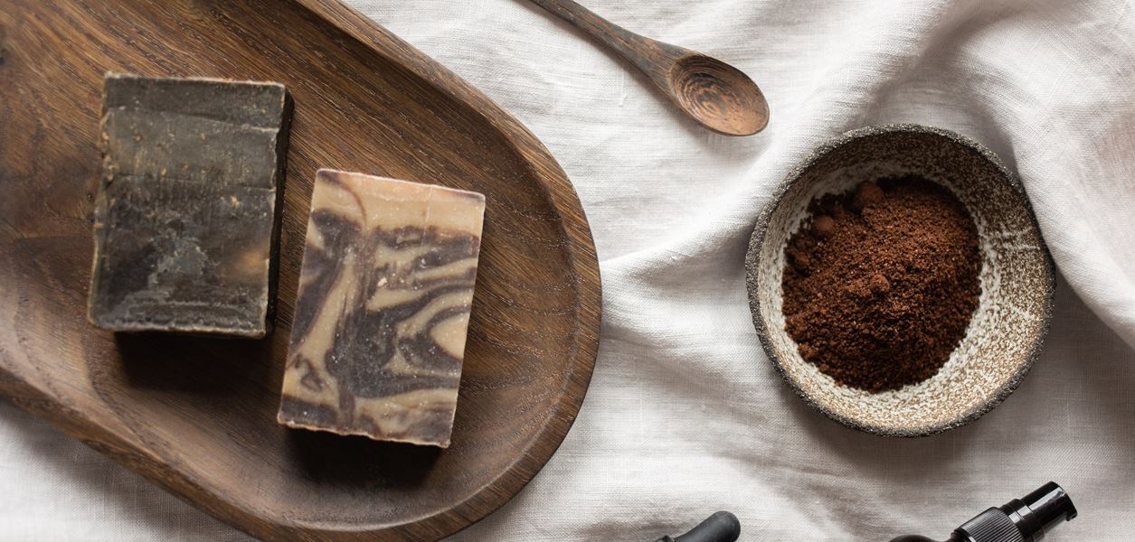 Неделна домашна маска за коса с какаово масло