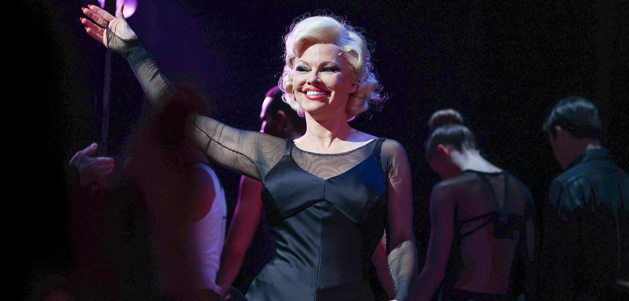 Памела Андерсън дебютира на Бродуей и спечели сърцата на всички