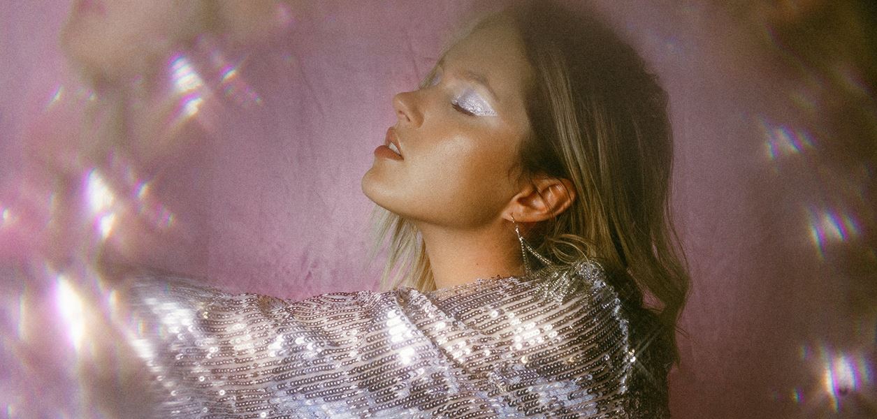 Три празнични грим визии, в които ще се влюбите