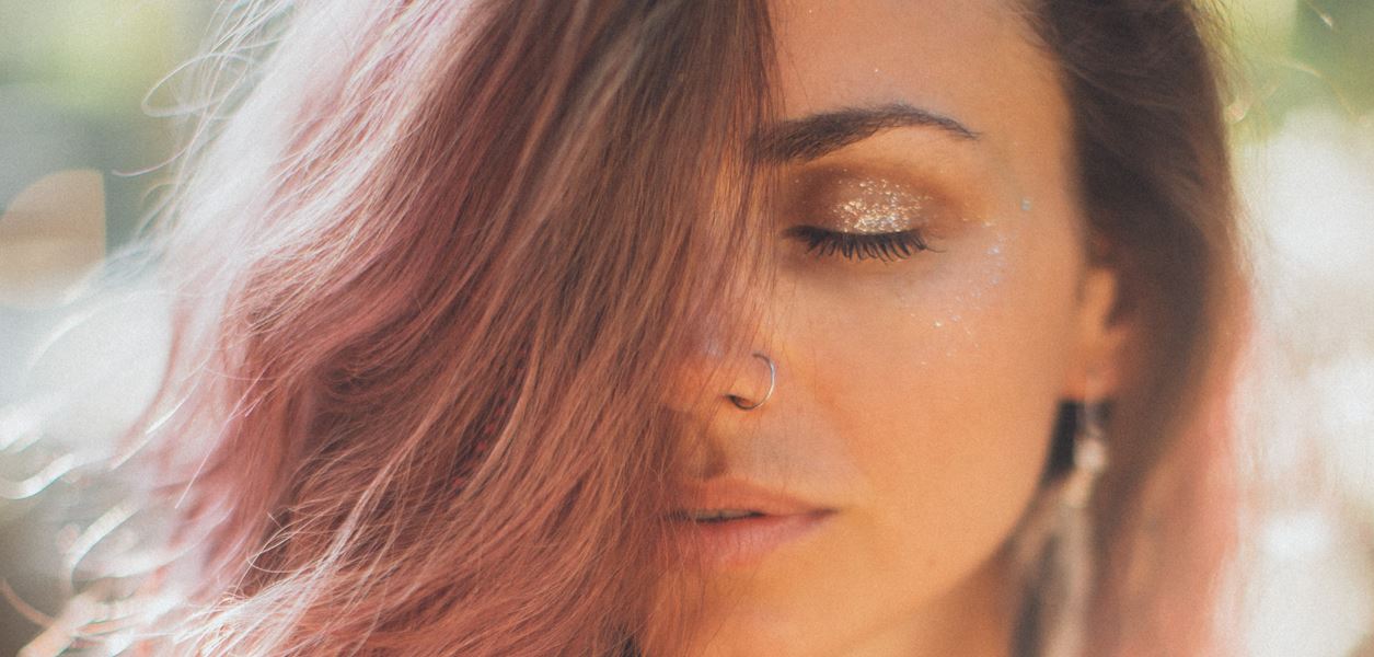 Има малки тайни, с които косата ви да стане дълга и плътна