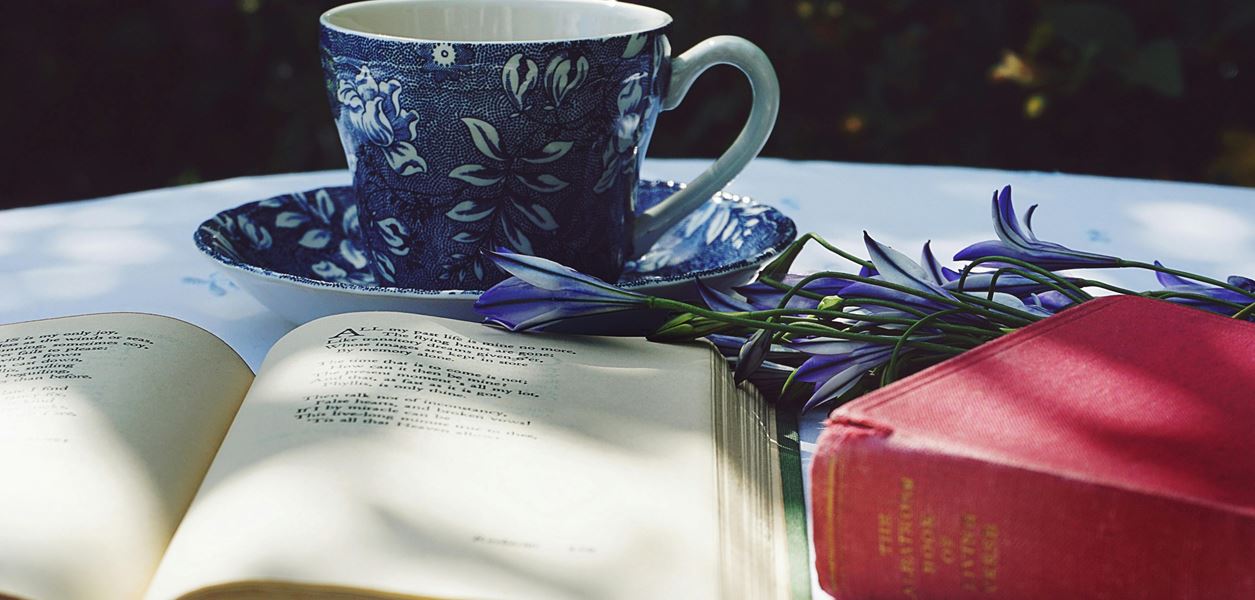 Книгите, които да не пропускаме този месец