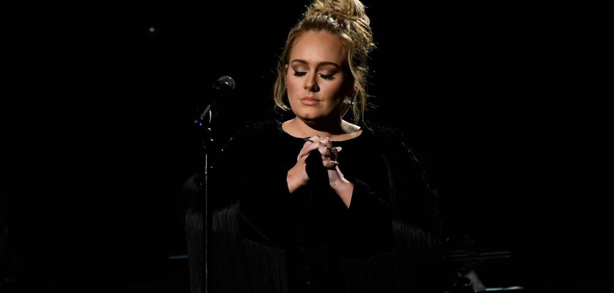 Адел най-накрая се завръща с нова музика