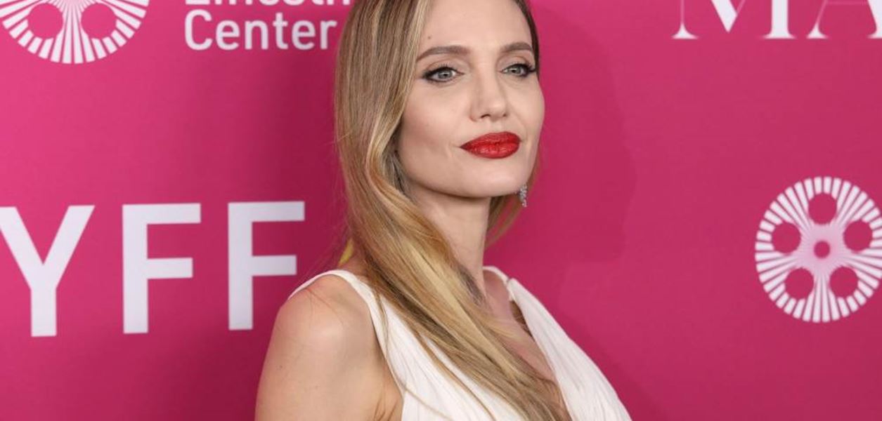 Анджелина Джоли отново разпали слуховете за нова връзка