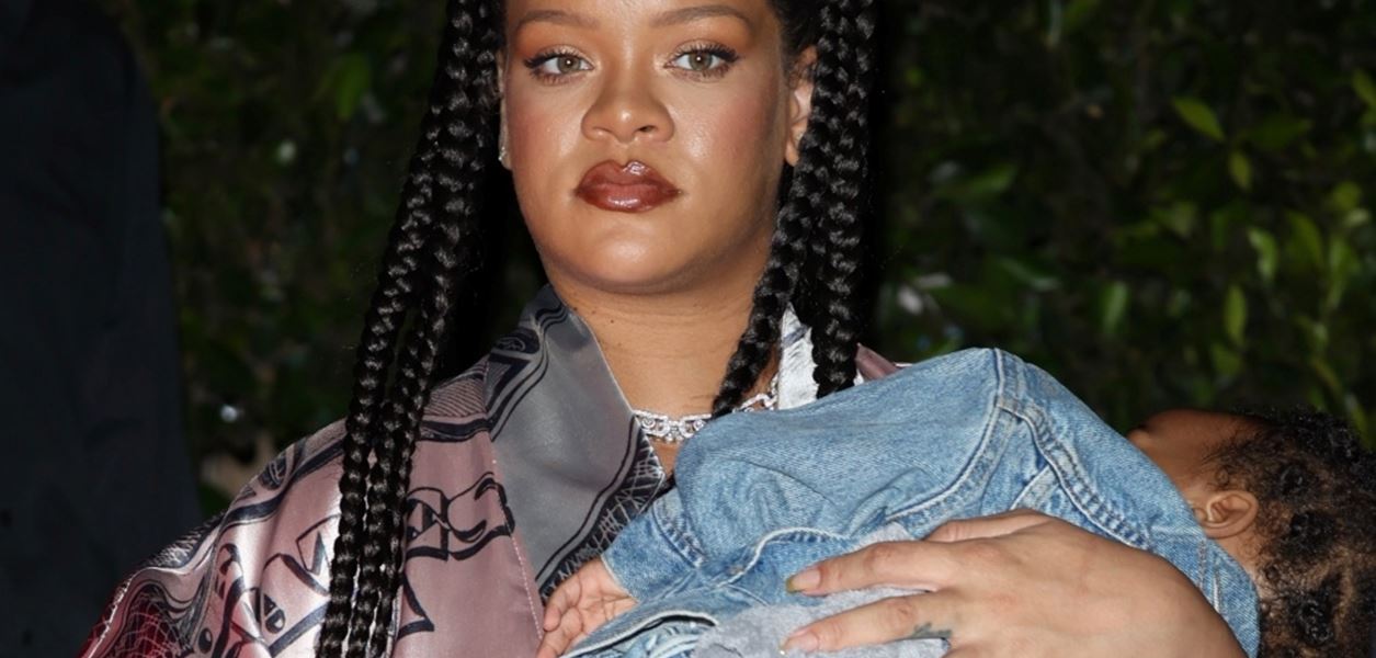 Риана стана майка за втори път