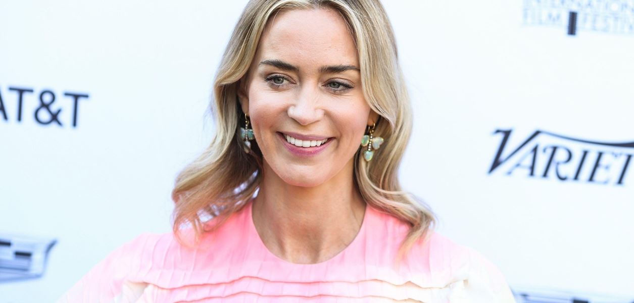 &quot;Момичето от влака&quot; носи Прада и обича Ню Йорк