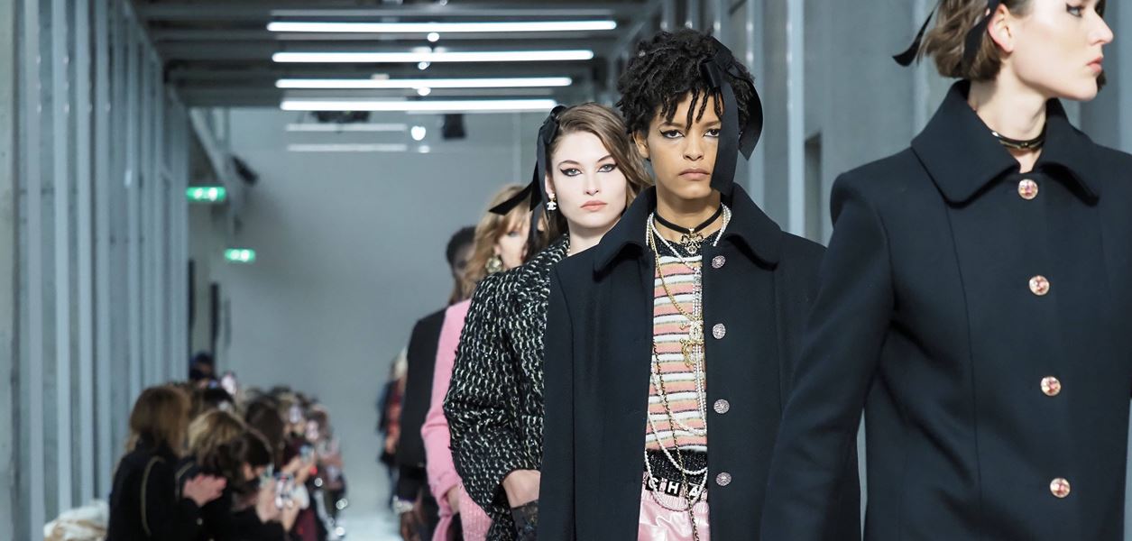 Métiers d’Art не можеше да бъде повече Chanel