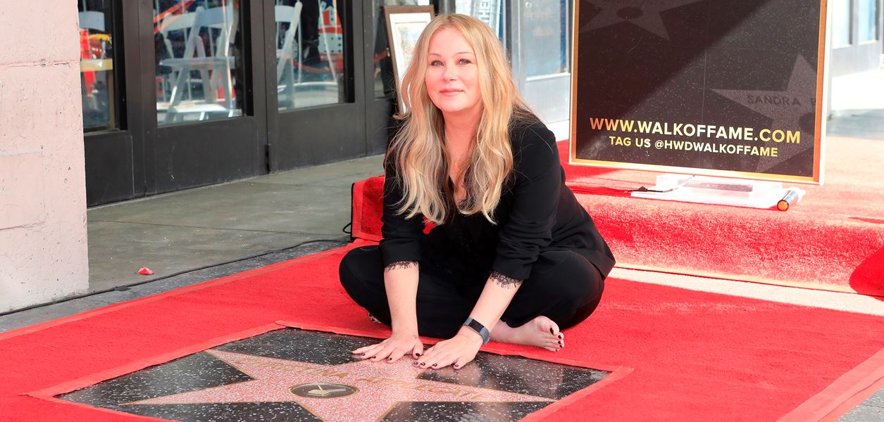 Кристина Апългейт получи звезда на Алеята на славата