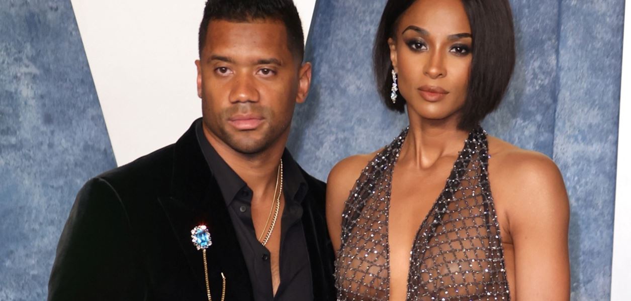 Сиара е бременна за четвърти път