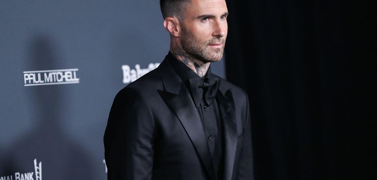 Какво точно се случва със скандала около Адам Лавин?