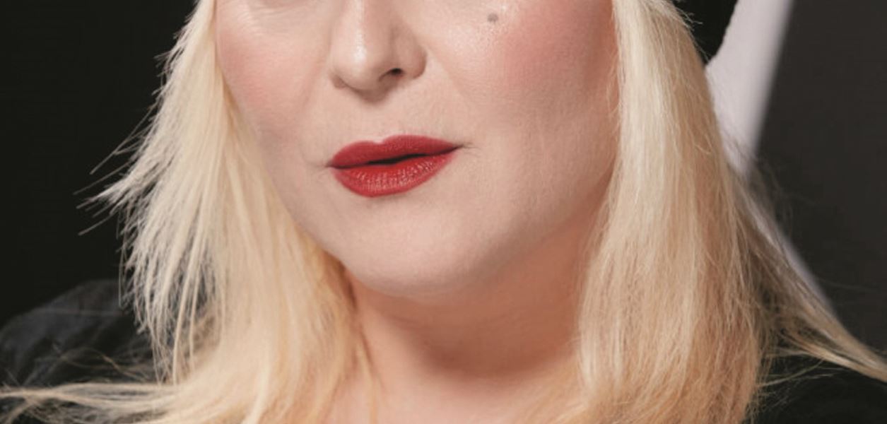 Ивана Биланджия разказва за емблематичното червило на YSL Beauty