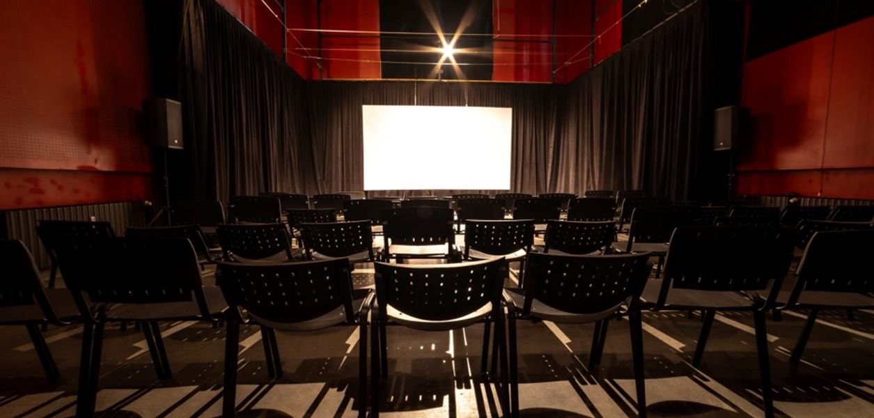 &quot;Червената къща&quot; отново отваря врати за култура в София