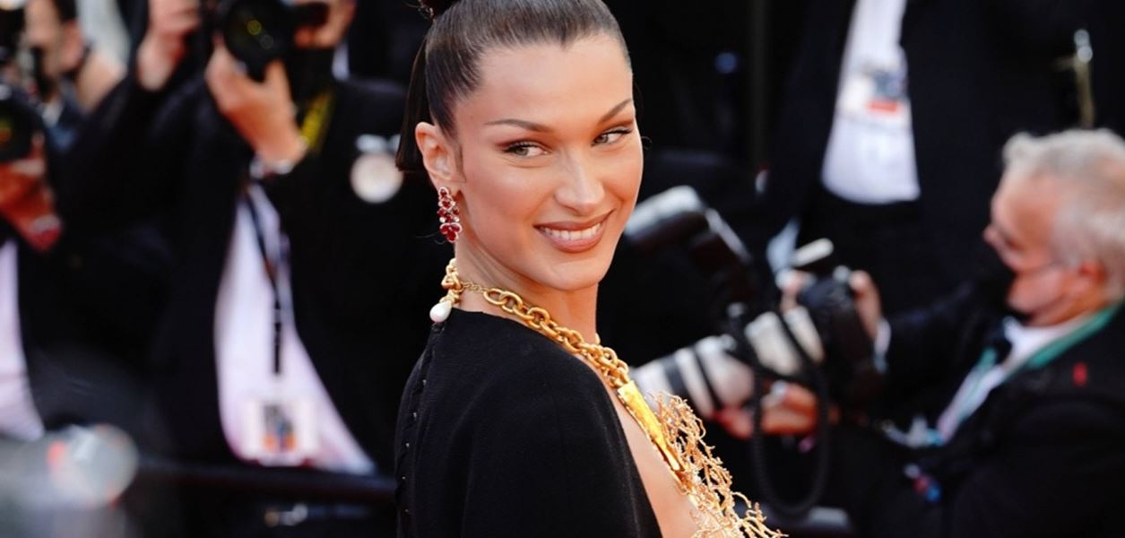 Бела Хадид отново намери любовта