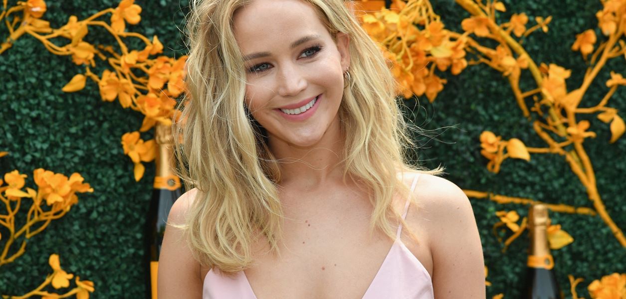 Според Дженифър Лорънс майчинството е втори живот