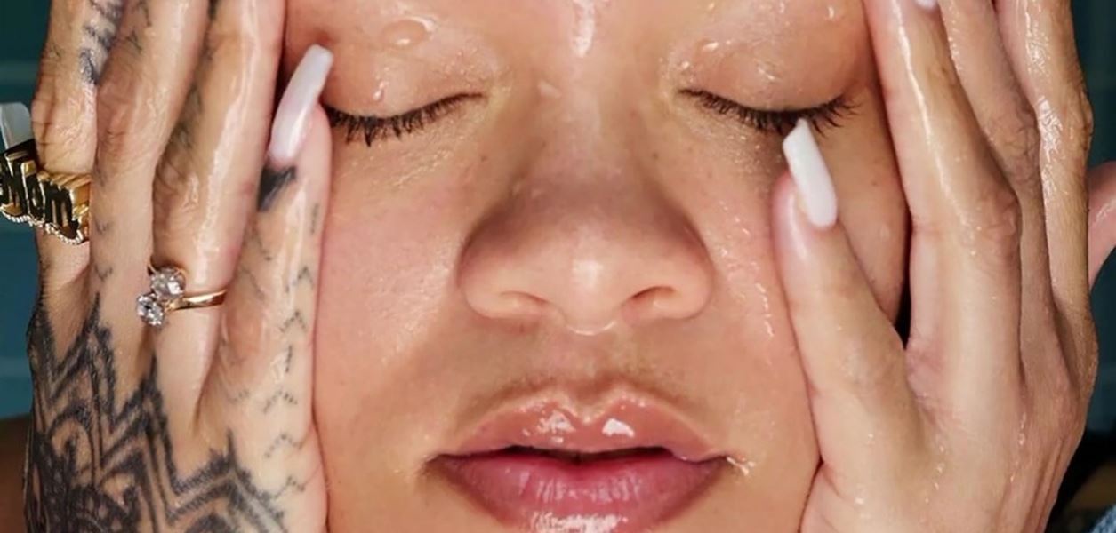 Как се промени beauty рутината на Риана след майчинството