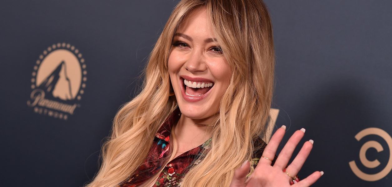 Хилари Дъф оглавява продължението на &quot;Как се запознах с майка ви&quot;