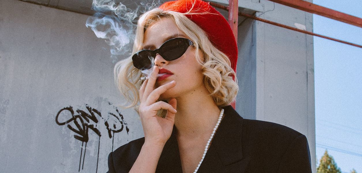 Няколко V cute грим визии за вашата романтична вечер