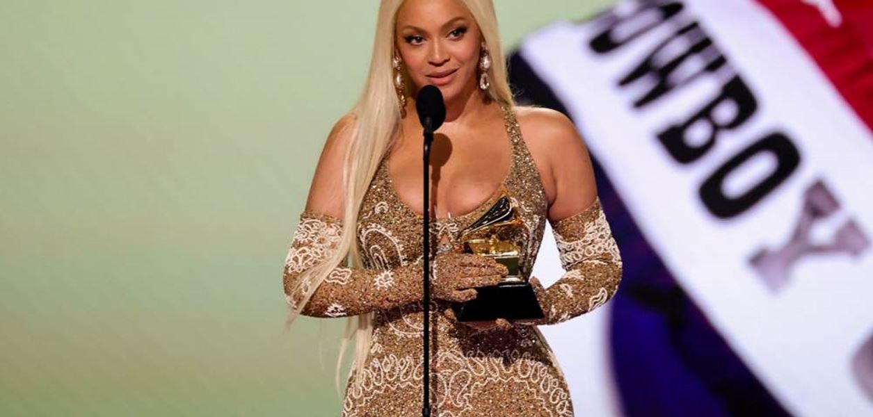 Бионсе грабна отличието за &quot;Най-добър албум&quot;