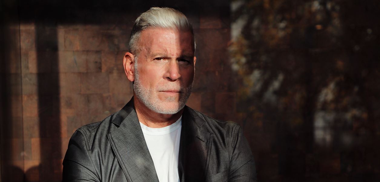 ЕКСКЛУЗИВНО: Ник Уустър пише правилата, не само на добрия стил