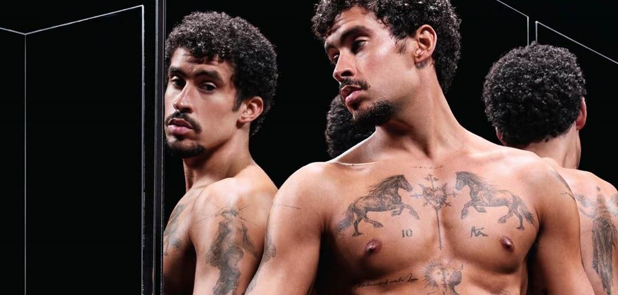 Bad Bunny не оставя нищо на въображението в новата кампания на Calvin Klein