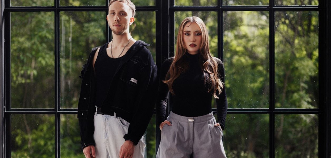 Роби и Дара Екимова с хитов дует