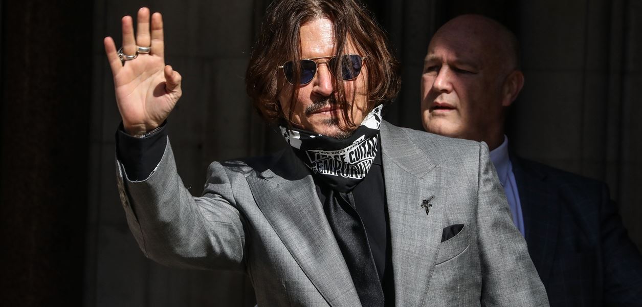 Джони Деп загуби делото за клевета срещу The Sun