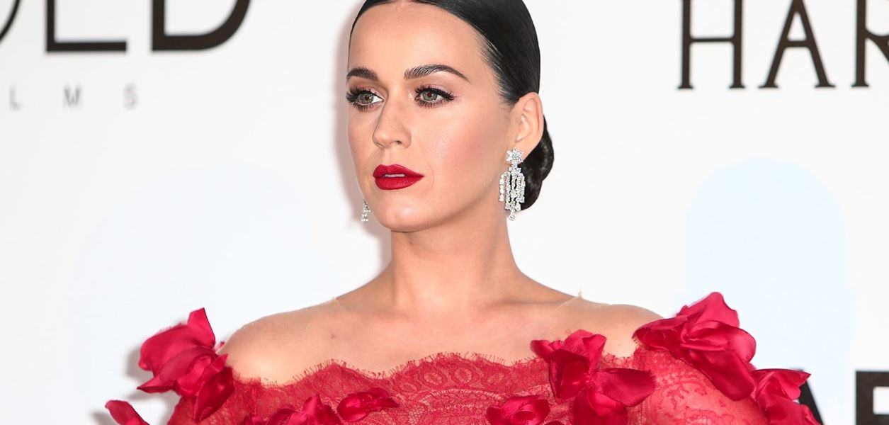 Кейти Пери направи поредната драстична промяна