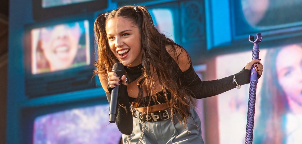 Кои са най-слушаните артисти и албуми на 2021 г.?