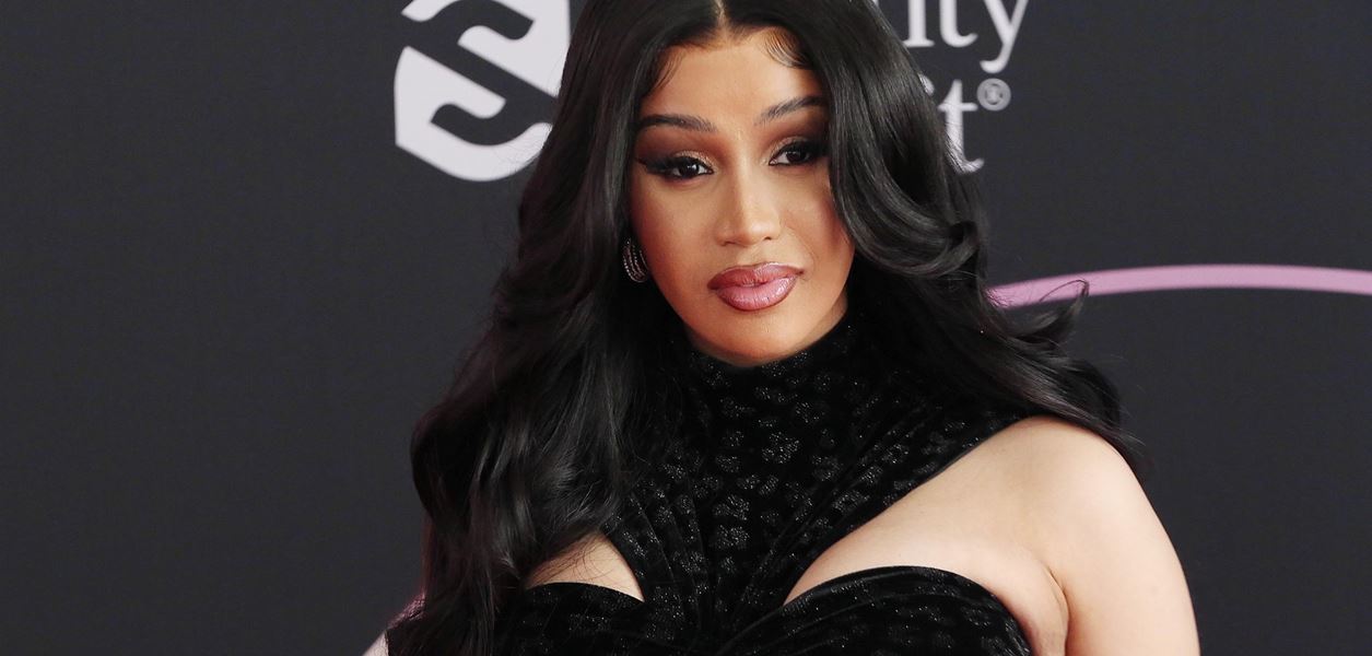 Карди Би призна, че се е била в стриптийз клуб